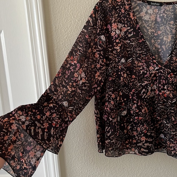 Floral Ruffle Smock Top - Picture 3 of 4